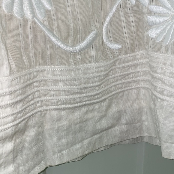 BCBG embroidered skirt - no tags size 10? - Picture 4 of 11